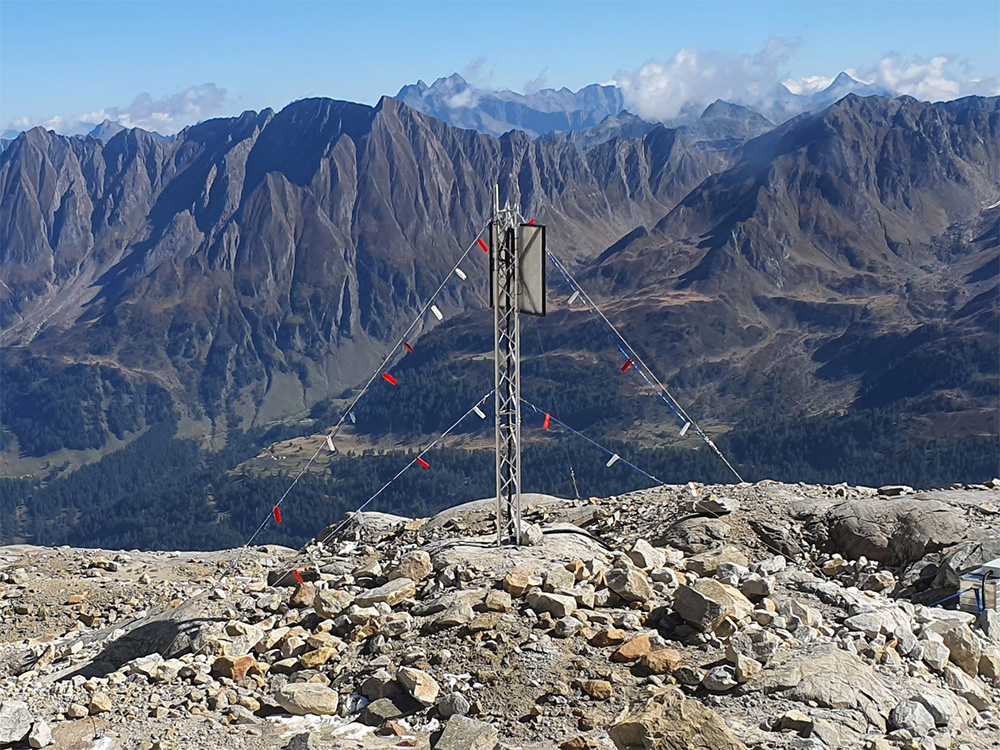 New seismic station below Pizzo Rotondo installed
